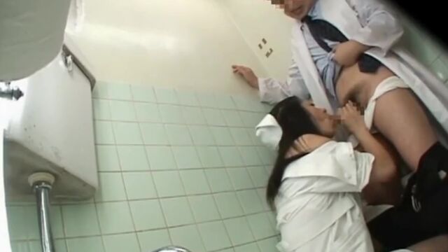 Секс изнасилование в две дырки