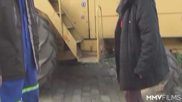 Трахаю жену с анальной пробкой