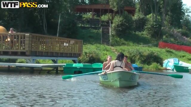 Секс с толстой бабушкой и девушкой