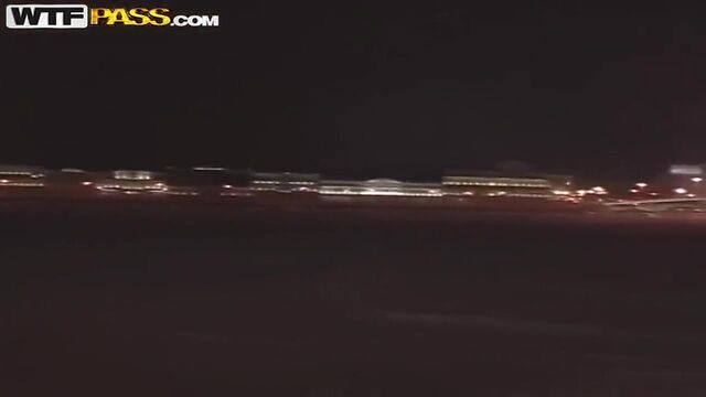 Порно молодому гею нежно ебут жопу