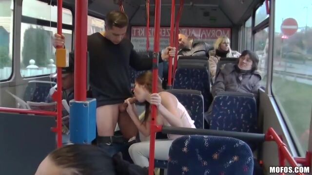 Порно ролики сын кончает внутрь матери