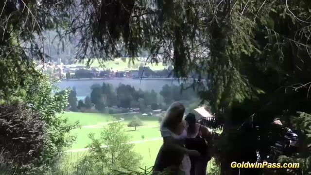 Порно между дочкой и отчимом