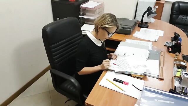 Порно секс на улице больно